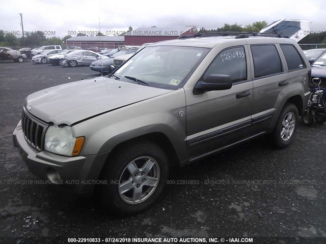 1J4HR48N15C690440 - 2005 JEEP GRAND CHEROKEE LAREDO/COLUMBIA/FREEDOM 锡色 照片 2