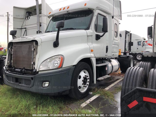 1FUBGKBG2CSBH0130 - 2012 FREIGHTLINER CASCADIA 125  Unknown photo 2