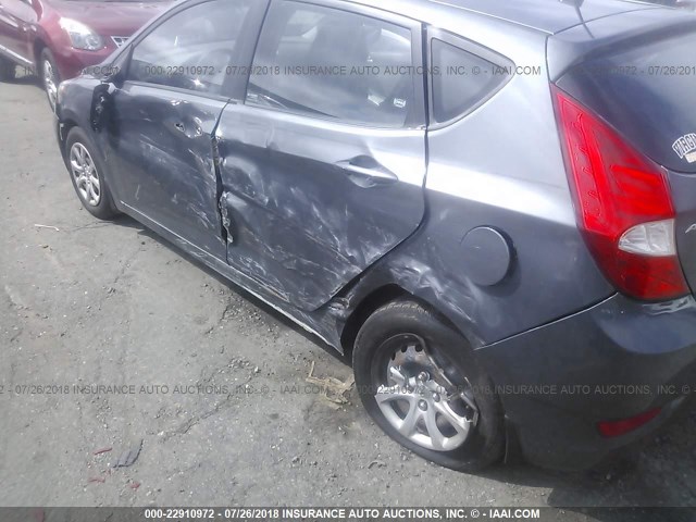 KMHCT5AE5CU050252 - 2012 HYUNDAI ACCENT GLS/GS GRAY photo 6