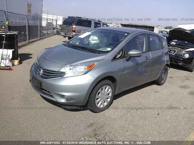 3N1CE2CP6FL439592 - 2015 NISSAN VERSA NOTE S/S PLUS/SV/SL/SR SILVER photo 2