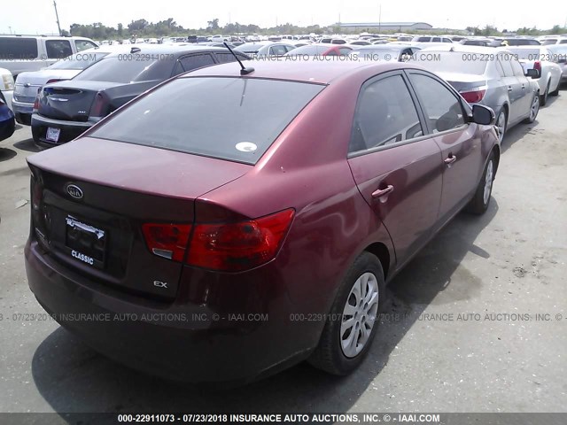 KNAFU4A26B5455122 - 2011 KIA FORTE EX RED photo 4