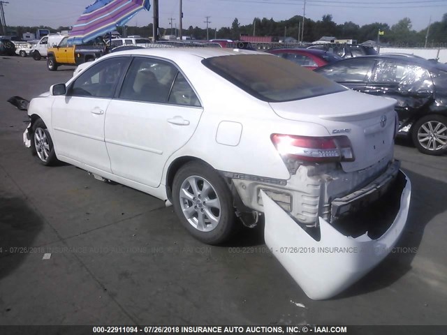 4T4BF3EK6AR084727 - 2010 TOYOTA CAMRY SE/LE/XLE WHITE photo 3