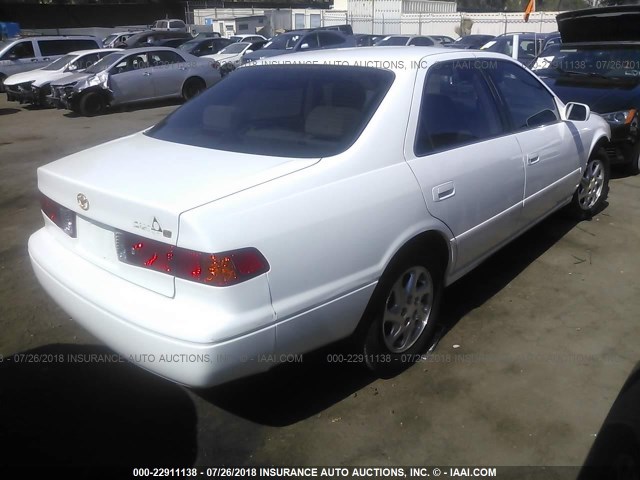 JT2BG22K3Y0462295 - 2000 TOYOTA CAMRY CE/LE/XLE 白色 照片 4