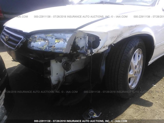 JT2BG22K3Y0462295 - 2000 TOYOTA CAMRY CE/LE/XLE 白色 照片 6