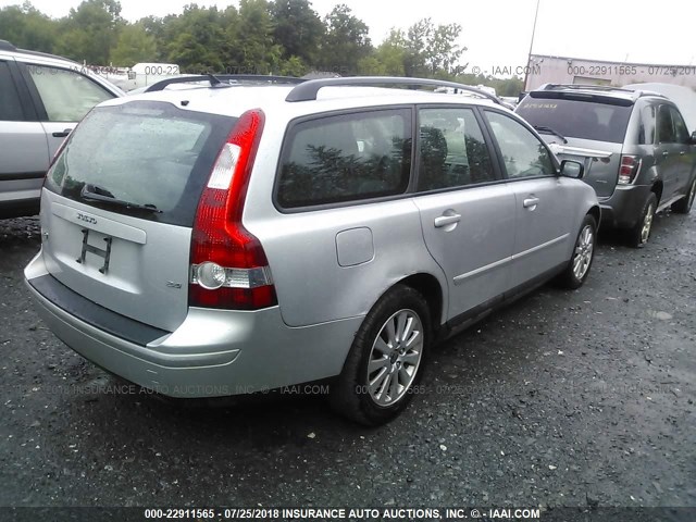 YV1MW382652070986 - 2005 VOLVO V50 2.4I SILVER photo 4