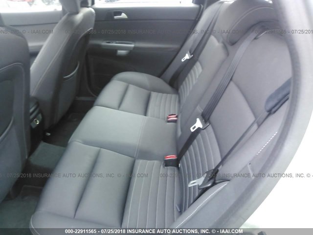 YV1MW382652070986 - 2005 VOLVO V50 2.4I SILVER photo 8