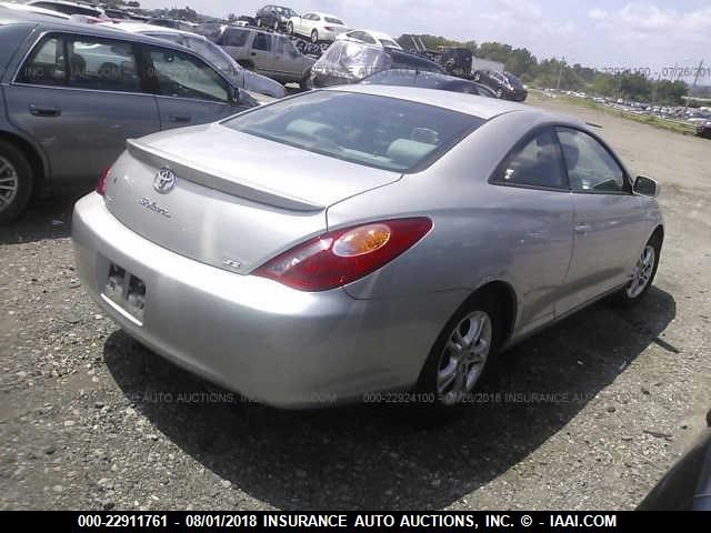 4T1CE38PX5U969298 - 2005 TOYOTA CAMRY SOLARA SE/SLE ვერცხლისფერი ფოტო 4