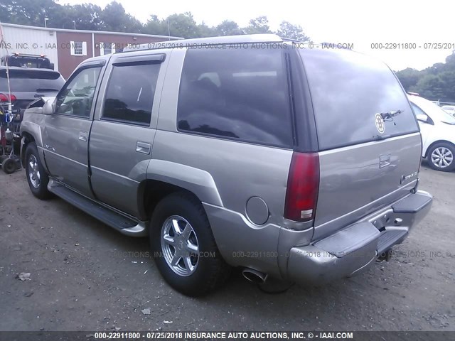 1GYEK13R4XR418111 - 1999 CADILLAC ESCALADE GRAY photo 3