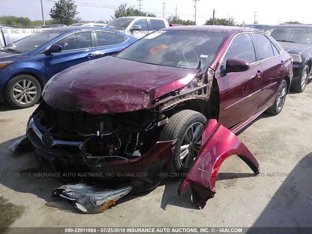 4T1BF1FK8FU995940 - 2015 TOYOTA CAMRY LE/XLE/SE/XSE 红色 照片 2
