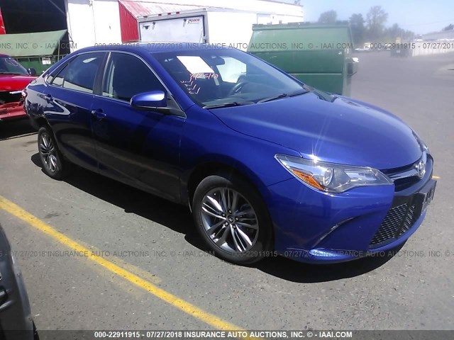 4T1BF1FK4FU967469 - 2015 TOYOTA CAMRY LE/XLE/SE/XSE 蓝色 照片 1