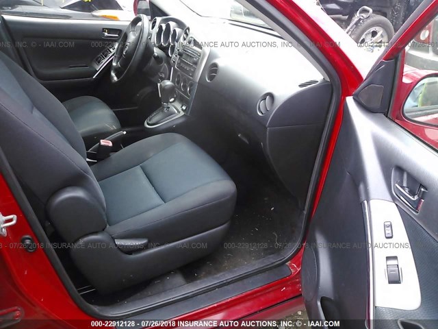 2T1KR32E96C592909 - 2006 TOYOTA COROLLA MATRIX XR RED photo 5