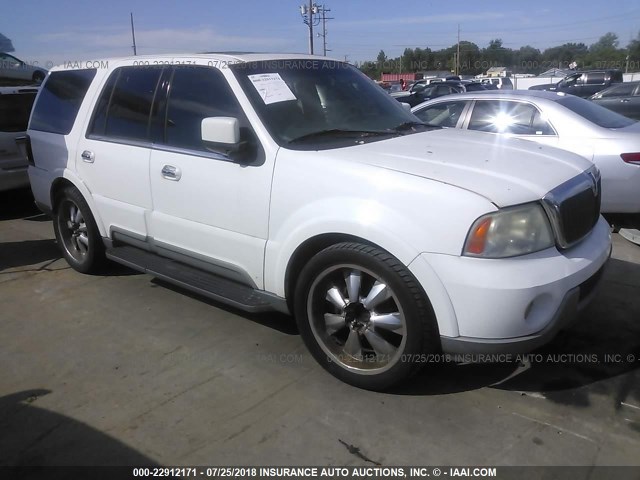 5LMFU27R34LJ20919 - 2004 LINCOLN NAVIGATOR 白色 照片 1
