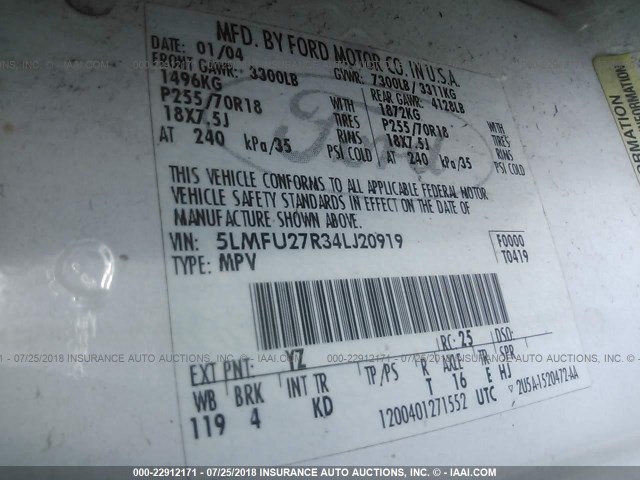 5LMFU27R34LJ20919 - 2004 LINCOLN NAVIGATOR 白色 照片 9