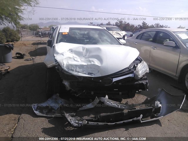 4T1BF1FK1FU041353 - 2015 TOYOTA CAMRY LE/XLE/SE/XSE WHITE photo 6