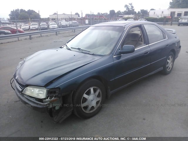 1HGCD5657RA094341 - 1994 HONDA ACCORD EX/EX-R GREEN photo 2