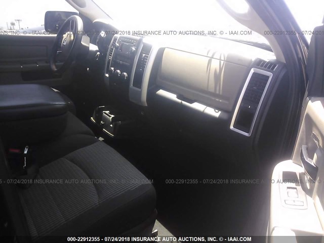 1C6RD6GP9CS115908 - 2012 DODGE RAM 1500 SLT BLACK photo 5