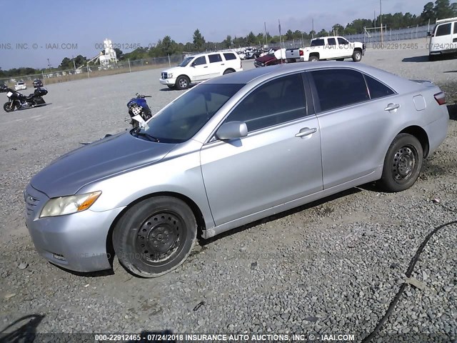 4T1BK46K87U035886 - 2007 TOYOTA CAMRY NEW GENERAT LE/XLE/SE SILVER photo 2