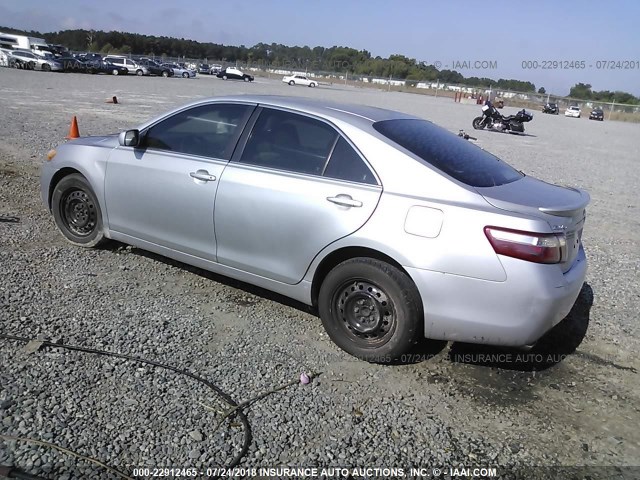 4T1BK46K87U035886 - 2007 TOYOTA CAMRY NEW GENERAT LE/XLE/SE SILVER photo 3