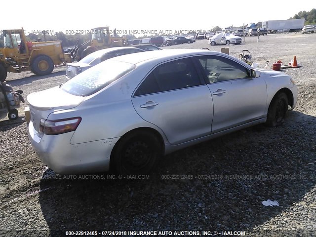 4T1BK46K87U035886 - 2007 TOYOTA CAMRY NEW GENERAT LE/XLE/SE SILVER photo 4