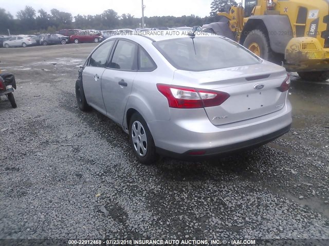 1FADP3E2XDL370133 - 2013 FORD FOCUS S 银色 照片 3