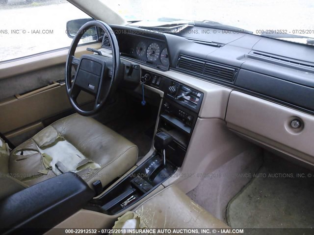 YV1FX8859H1091709 - 1987 VOLVO 740 GLE GOLD photo 5