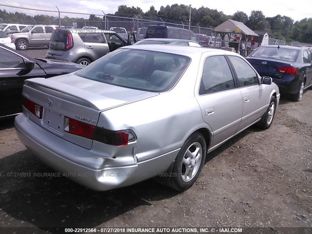 4T1BG22K41U770352 - 2001 TOYOTA CAMRY CE/LE/XLE ვერცხლისფერი ფოტო 4