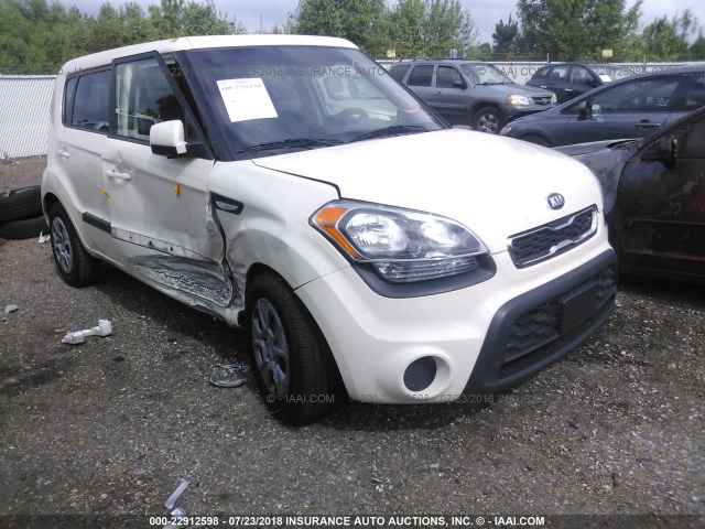 KNDJT2A53D7560450 - 2013 KIA SOUL CREAM photo 1