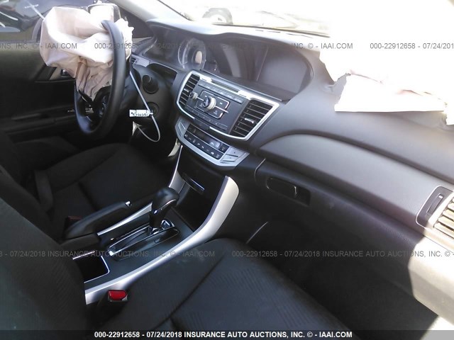 1HGCR2F37EA065561 - 2014 HONDA ACCORD LX SILVER photo 5