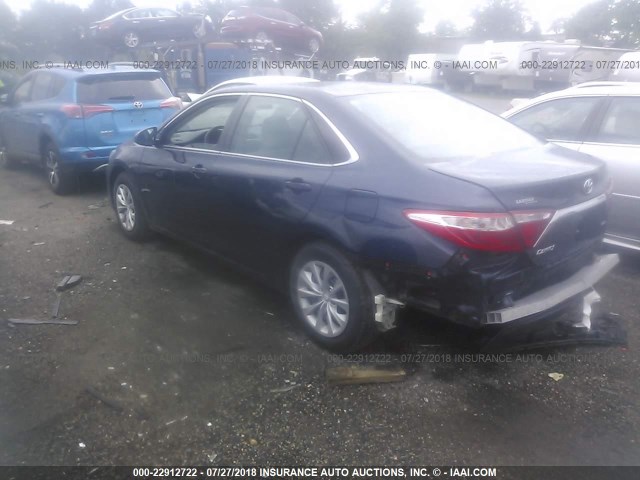4T4BF1FK1FR462060 - 2015 TOYOTA CAMRY LE/XLE/SE/XSE 蓝色 照片 3