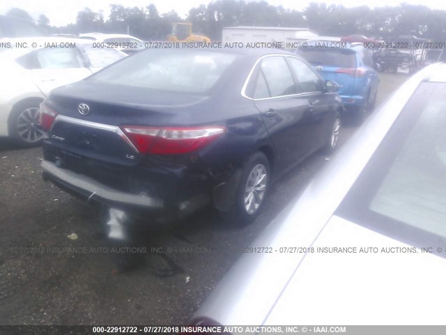 4T4BF1FK1FR462060 - 2015 TOYOTA CAMRY LE/XLE/SE/XSE 蓝色 照片 4