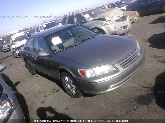 4T1BG22K11U097570 - 2001 TOYOTA CAMRY CE/LE/XLE ნაცრისფერი ფოტო 1