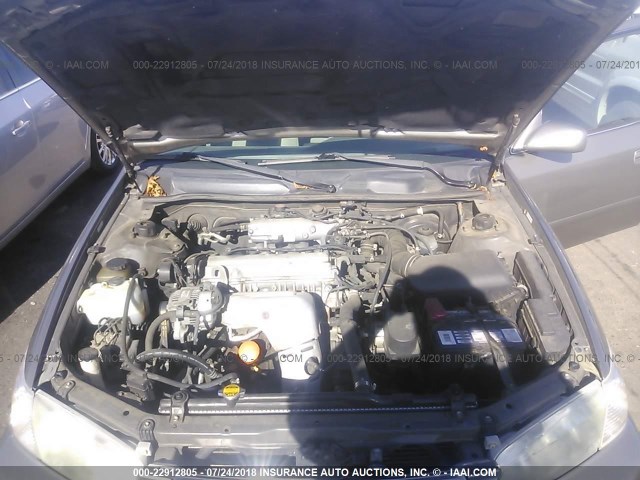 4T1BG22K11U097570 - 2001 TOYOTA CAMRY CE/LE/XLE ნაცრისფერი ფოტო 10