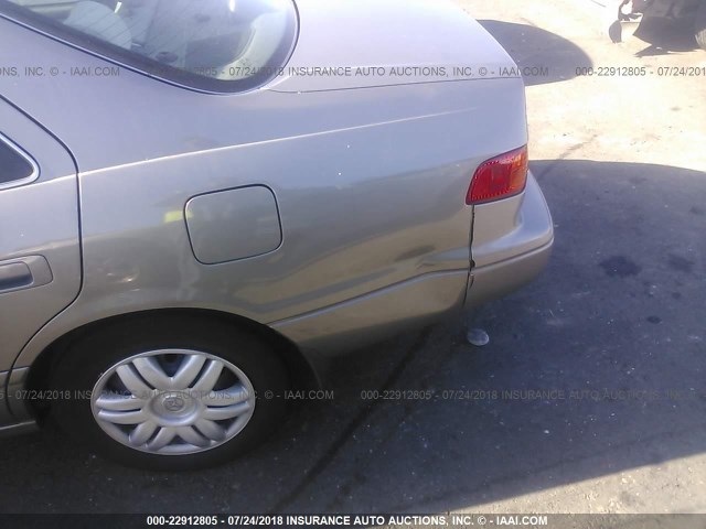 4T1BG22K11U097570 - 2001 TOYOTA CAMRY CE/LE/XLE ნაცრისფერი ფოტო 6