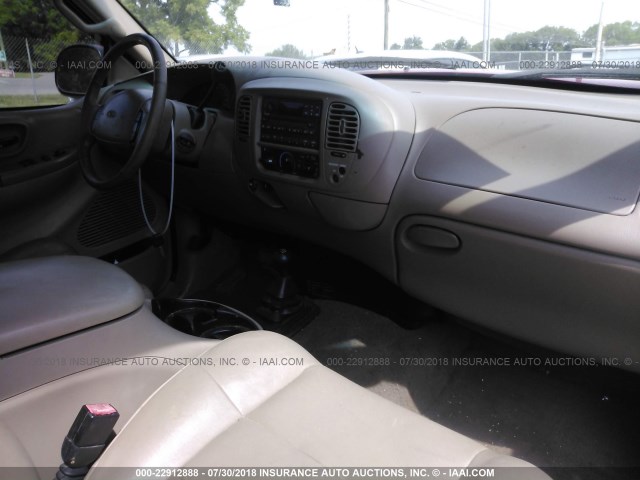 2FTRX08L41CA79524 - 2001 FORD F150 RED photo 5