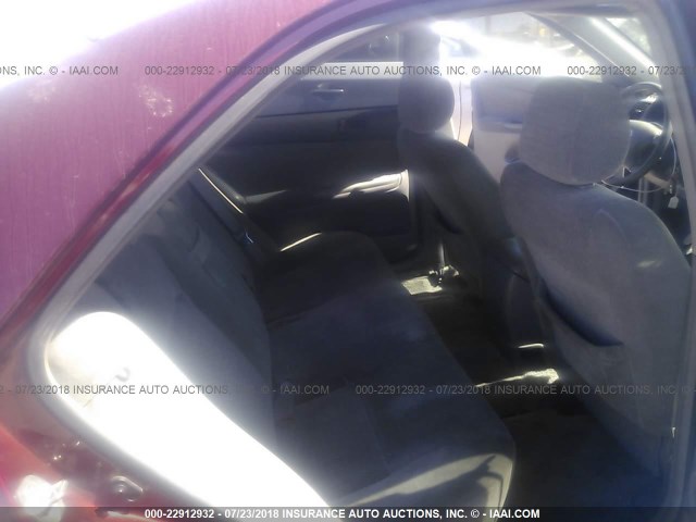 JTDBE32K240280262 - 2004 TOYOTA CAMRY LE/XLE RED photo 8