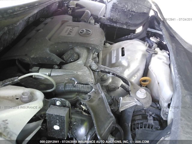 4T1BF1FK8HU703545 - 2017 TOYOTA CAMRY LE/XLE/SE/XSE 白色 照片 10