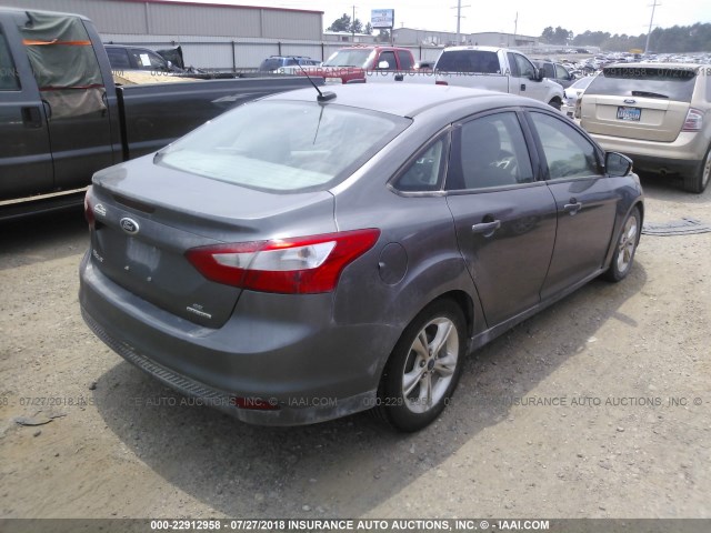 1FADP3F2XEL278441 - 2014 FORD FOCUS SE GRAY photo 4