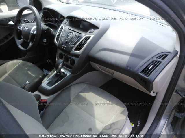 1FADP3F2XEL278441 - 2014 FORD FOCUS SE GRAY photo 5