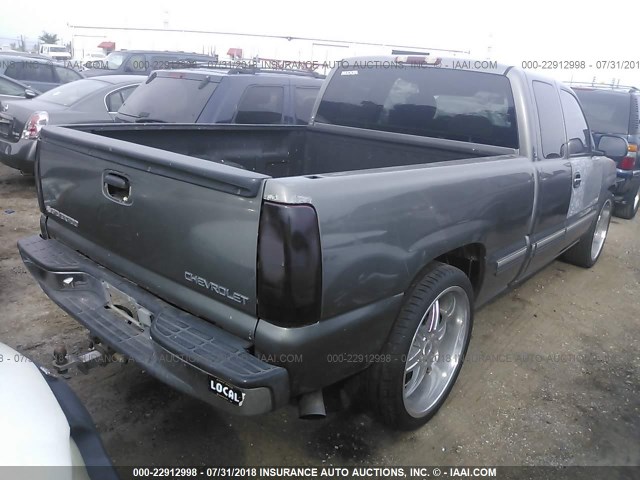 2GCEC19T5Y1123342 - 2000 CHEVROLET SILVERADO C1500 BLACK photo 4