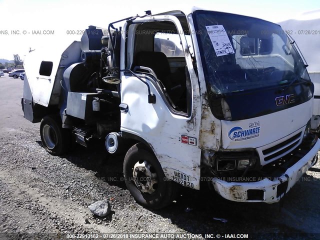 J8DC4B1K8V7006980 - 1997 GMC W4500 W4S042 WHITE photo 1