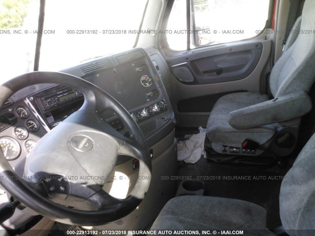 1FUJGLDR99LAH4630 - 2009 FREIGHTLINER CASCADIA 125  Unknown photo 5