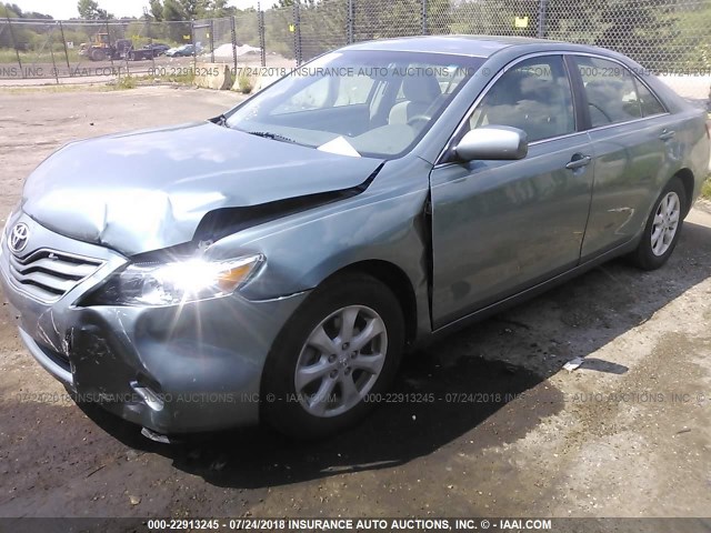 4T4BF3EKXAR055814 - 2010 TOYOTA CAMRY SE/LE/XLE GREEN photo 2