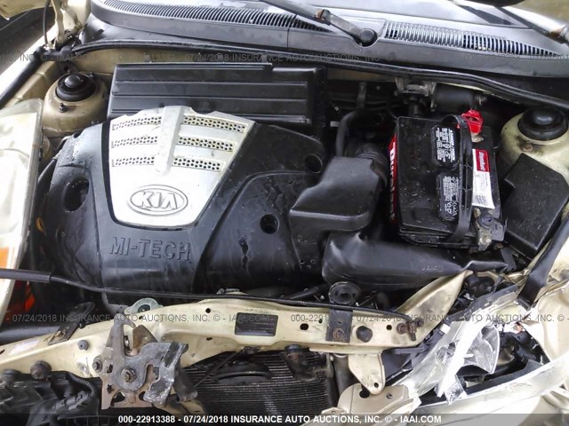 KNADC125846301025 - 2004 KIA RIO GOLD photo 10