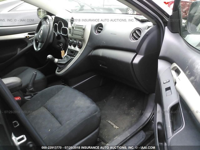 2T1KU40E19C045399 - 2009 TOYOTA COROLLA MATRIX  BLACK photo 5