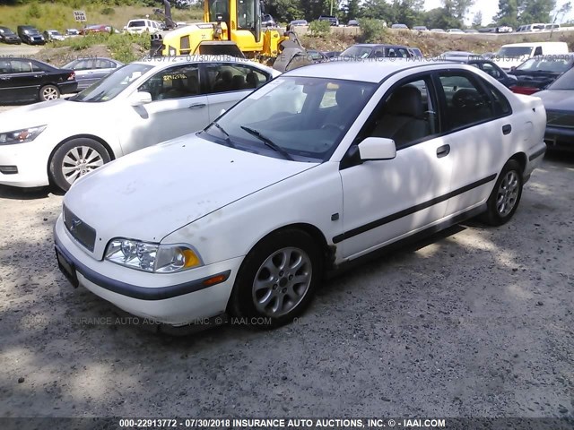 YV1VS255XYF538143 - 2000 VOLVO S40 WHITE photo 2