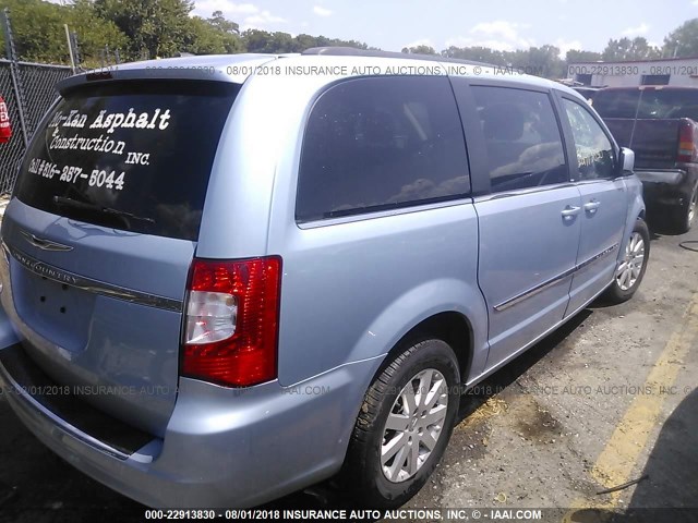 2C4RC1BG9DR559136 - 2013 CHRYSLER TOWN & COUNTRY TOURING BLUE photo 4