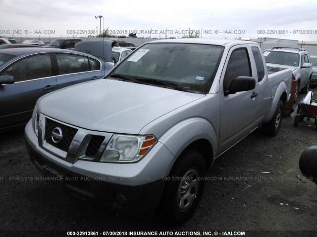 1N6BD0CT8AC421013 - 2010 NISSAN FRONTIER KING CAB SE/LE/NISMO SILVER photo 2