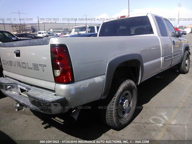 1GCHC29U57E106324 - 2007 CHEVROLET SILVERADO C2500 HEAVY DUTY GRAY photo 4