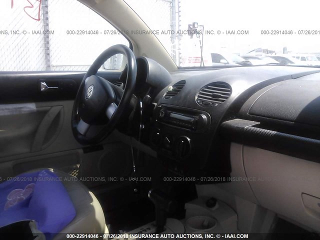 3VWDD21C83M427659 - 2003 VOLKSWAGEN NEW BEETLE GLX 白色 照片 5