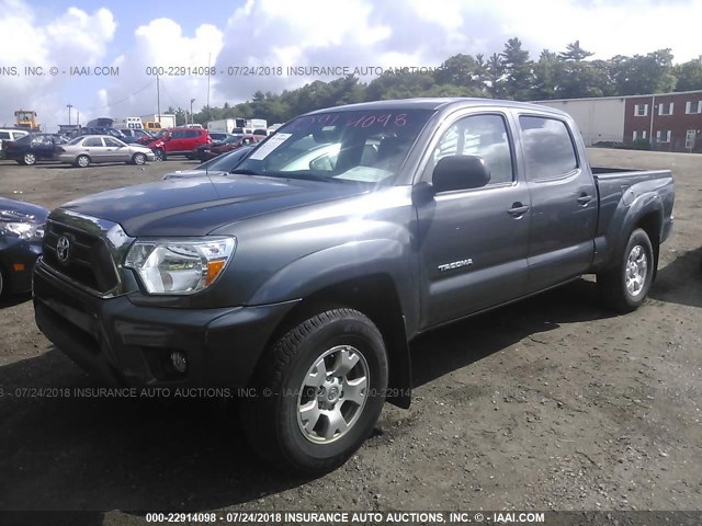 3TMMU4FN1EM063824 - 2014 TOYOTA TACOMA DOUBLE CAB LONG BED GRAY photo 2